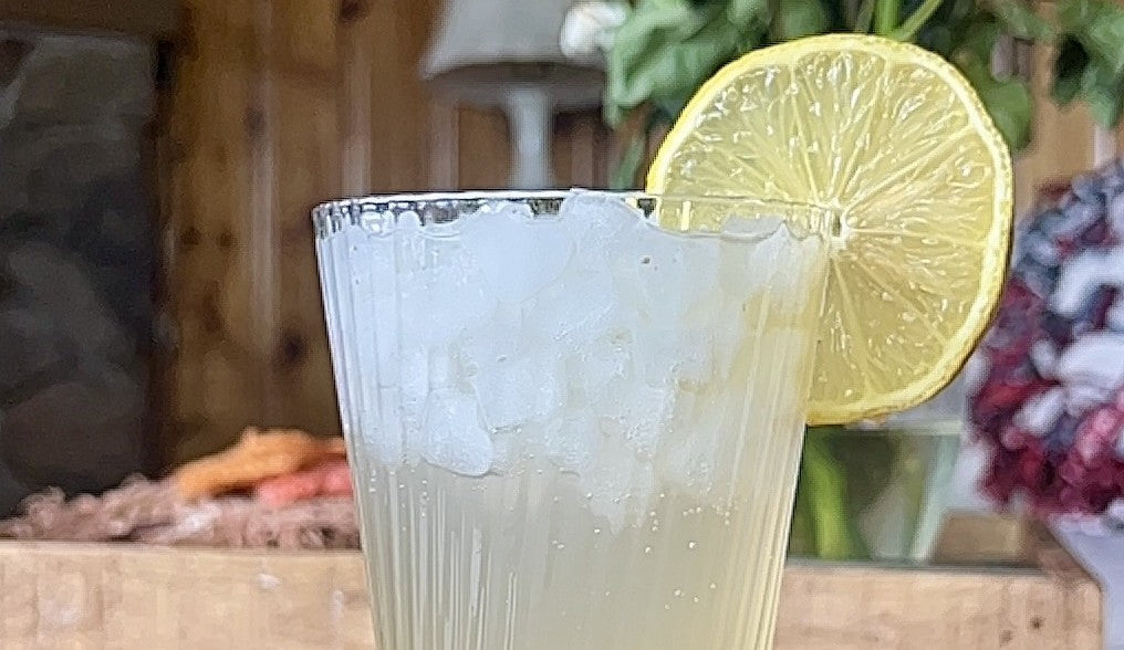 Honey Ginger Beer Mocktail With Clover Honey